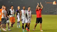 Tak Dapat Pemain Liverpool,Fans Buru Tanda Tangan Wasit Indonesia