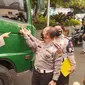 Kabid Humas Polda Metro Jaya Kombes Yusri Yunus dan Dirlantas Polda Metro Jaya Kombes Sambodo Purnomo Yogo saat memaparkan soal video bocah 12 tahun kendarai truk. (Merdeka/Nur Habibie)