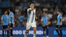Selebrasi Thiago Almada saat Argentina mempermalukan Uruguay di Kualifikasi Piala Dunia 2026 (AFP)