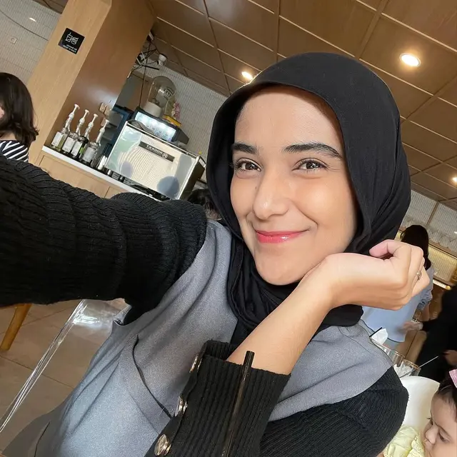 6 Potret Nadya Mustika selang 6 bulan persalinan anak kedua, kembali langsing seperti gadis