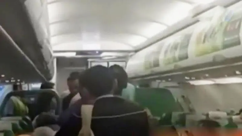 VIDEO: Diduga Mabuk, Penumpang Citilink Minta Pilot Diganti