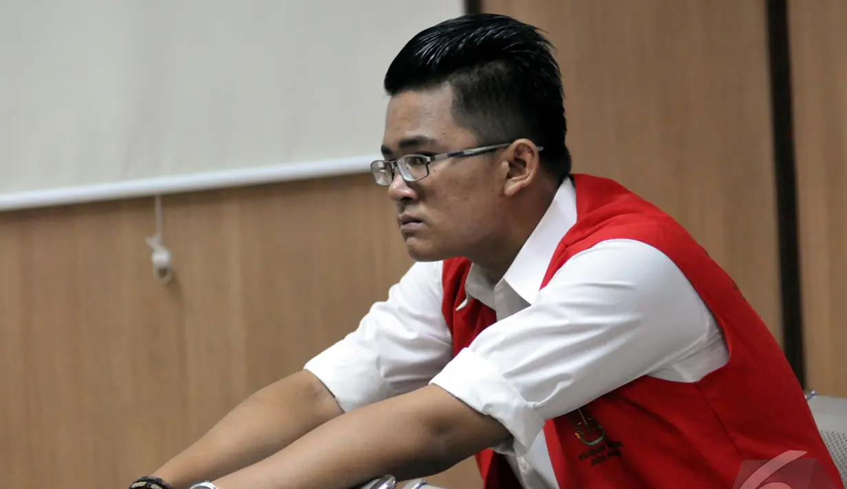 Sebelumnya, jaksa menuntut hukuman seumur hidup kepada Ahmad Imam Al Hafitd yang telah membunuh Ade Sara, Jakarta Pusat, Selasa (11/11/2014) (Liputan6.com/Panji Diksana)