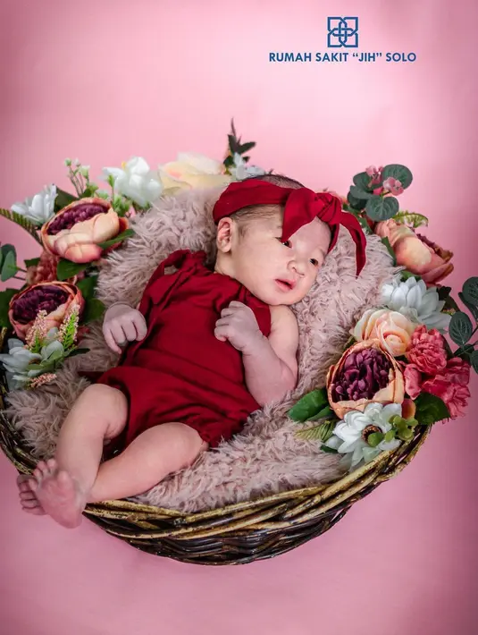 Gendhis Anak Nella Kharisma dan Dory (Instagram/nellakharisma)