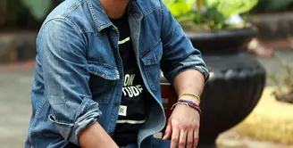 Ramon Y Tungka syuting film terbarunya yang bertajuk 'Romansa :  Sunset Love in Istanbul' di Legenda Wisata Cibubur, Gunung Putri, Bogor, Jawa Barat, Selasa (18/8/2015). (Deki Prayoga/Bintang.com)