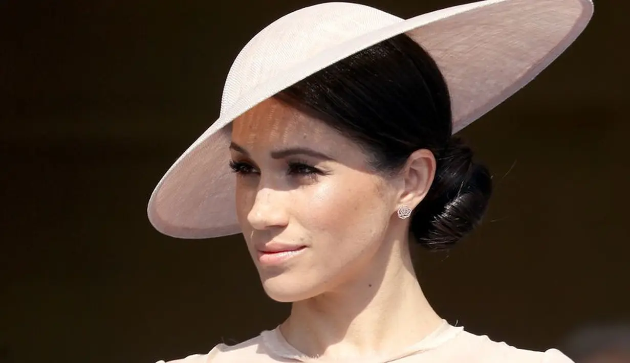 "Meghan menyayangi ayahnya namun Thomas membuat hubungan mereka semaki sulit," ujar seorang sumber. (Getty Images Cosmo)