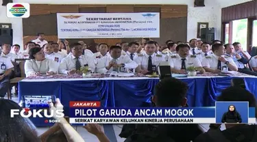 Sekarga juga mendesak Presiden Joko Widodo, Kementerian BUMN, serta para pemegang saham segera merestrukturisasi direksi Garuda Indonesia.