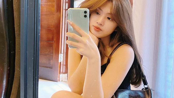 Potret Pesona Melly Krista. (Sumber: Instagram/kkrriiista)