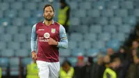 Video highlights respon cepat yang dilakukan Joleon Lescott menahan laju bola dan menyelamatkan gawang Aston Villa dari kebobolan.