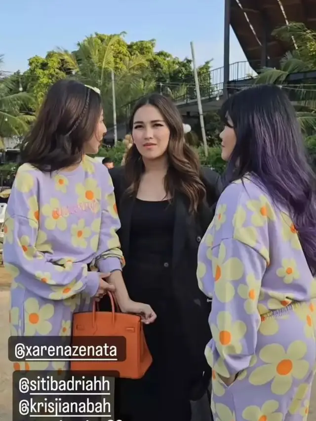 Ayu Ting Ting di ultah anak Siti Badriah (Instagram/sarwendah29)