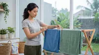 7 Cara Membuat Handuk Cepat Kering Meski Musim Hujan, Tips Ampuh Bebas Bau Apek