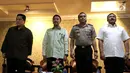 Menpora Imam Nahrawi (kedua kiri) menggelar rapat koordinasi Asian Games 2018 bersama Ketua KOI Erick Tohir (kiri), CdM Indonesia untuk Asian Games Komjen Syafruddin (kedua kanan) dan Waketum I KONI di Jakarta, Jumat (12/1). (Liputan6.com/Angga Yuniar)