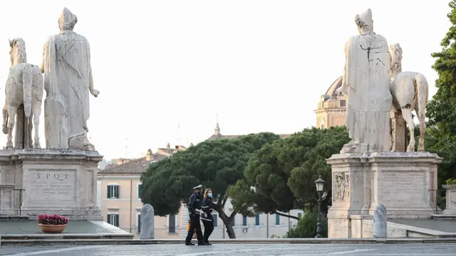 FOTO: Kasus COVID-19 di Italia Tembus Satu Juta