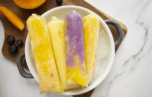 Ilustrasi es lilin segar aneka rasa | copyright freepik.com