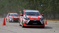 Toyota Team Indonesia beraksi memperlihatkan ketangguhannya disekitar area GIIAS 2018. (Dok Toyota)
