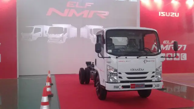 Tren Positif Ekonomi, Isuzu Luncurkan Truk Ringan Elf NMR