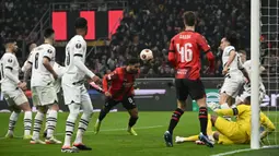Bermain kandang, AC Milan tampil dominan dan membungkam Rennes tiga gol tanpa balas. (GABRIEL BOUYS/AFP)