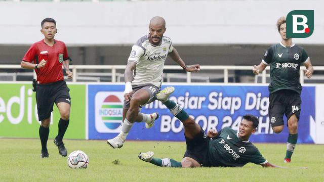 Foto: David da Silva Borong 2 Gol, Persib Bandung Bungkam Persikabo 1973 di Laga Uji Coba