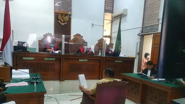 Irjen Napoleon Bonaparte dalam sidang tindak pidana penganiayaan terhadap Muhammad Kace alias Muhammad Kece