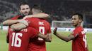 Pemain Persija Jakarta merayakan gol yang dicetak oleh Heri Susanto ke gawang Geylang International FC pada laga uji coba di SUGBK, Jakarta, Minggu, (23/2/2020). Persija menang dengan skor 3-1. (Bola.com/M Iqbal Ichsan)