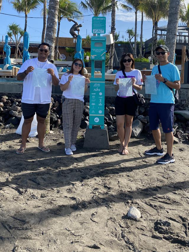 HWG Group Gelar Acara Bersih Pantai Bersama. (ist)