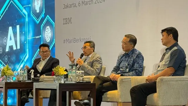 Direktur Utama Superbank Tigor M. Siahaan di acara diskusi panel bertajuk “AI-Driven Insights: Navigating the Future of Banking” sebagai bagian dari acara AI for Business Leaders Summit, Jakarta, (6/3/2024). (Dok Superbank)