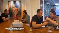 Vicky Prasetyo tunjukkan sikap romantis dan lempar gombalan maut pada Marshanda. (Sumber: Instagram/vickyprasetyo777)