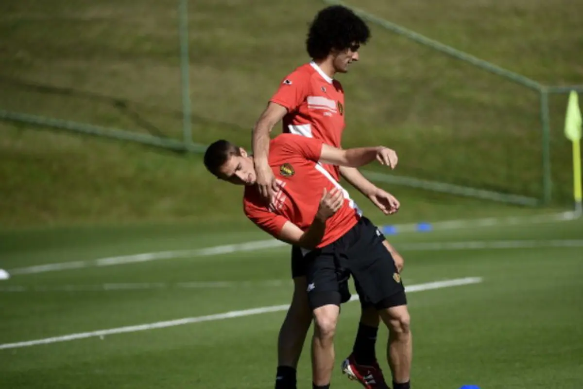 Marouane Fellaini dan Adnan Januzaj
