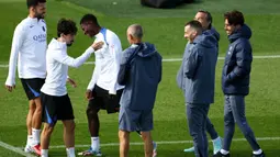 Paris Saint-Germain (PSG) memulai latihan bersama jelang matchday 1 league phase Liga Champions 2025/2026. (FRANCK FIFE/AFP)