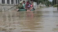 Banjir merendam ribuan rumah di tujuh Kecamatan di Kabupaten Cirebon dan sejumlah wilayah di kawasan perkotaan. (Liputan6.com / Panji Prayitno)