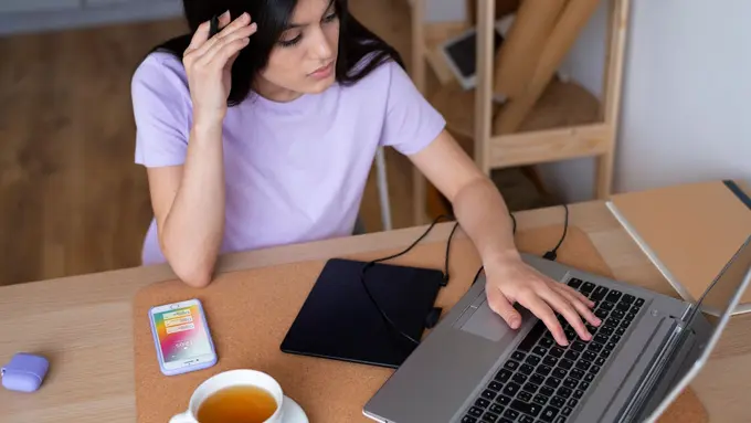 10 Cara Efektif Hilangkan Distraksi Digital agar Tetap Fokus, Produktif, dan Terhindar dari Burnout di Tempat Kerja