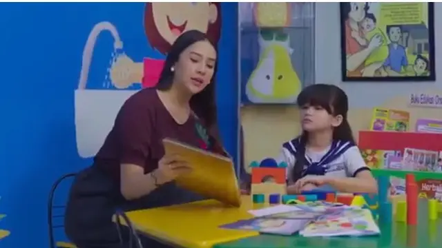 6 Momen Kedekatan Graciella dan Anya Geraldine, Anak dan Pelakor di Layangan Putus