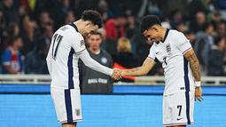 Secara keseluruhan, Jones mencatatkan akurasi umpan hingga 96 persen, tiga kali mengirim bola ke area berbahaya, tujuh kali melakukan recovery bola, dan tujuh kali memenangi duel. (AP Photo/Petros Giannakouris)