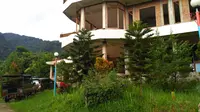 Diduga Berdiri di Hutan Lindung, Vila Mewah Puncak Disegel