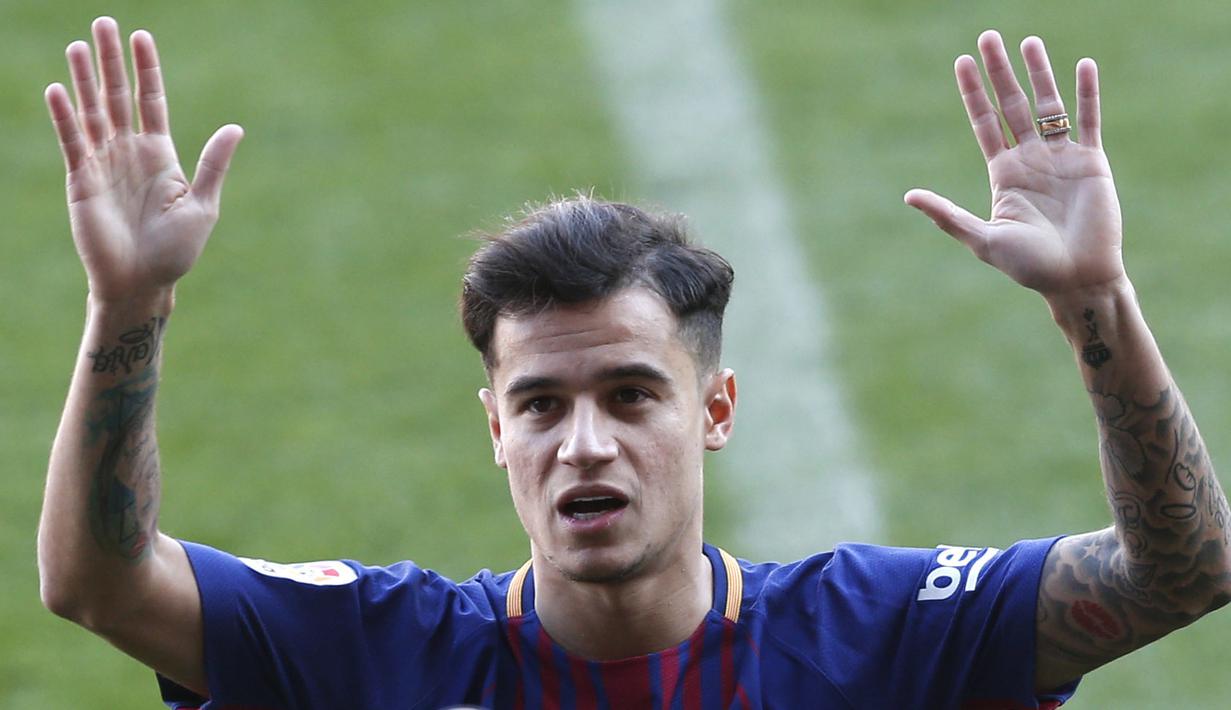 Philippe Coutinho dibeli Barcelona dari Liverpool dengan nilai transfer sebesar 142 juta pound sterling, nilai tersebut menjadikan Coutinho pemain termahal sementara pada bursa transfer januari 2018. (AP/Manu Fernandez)
