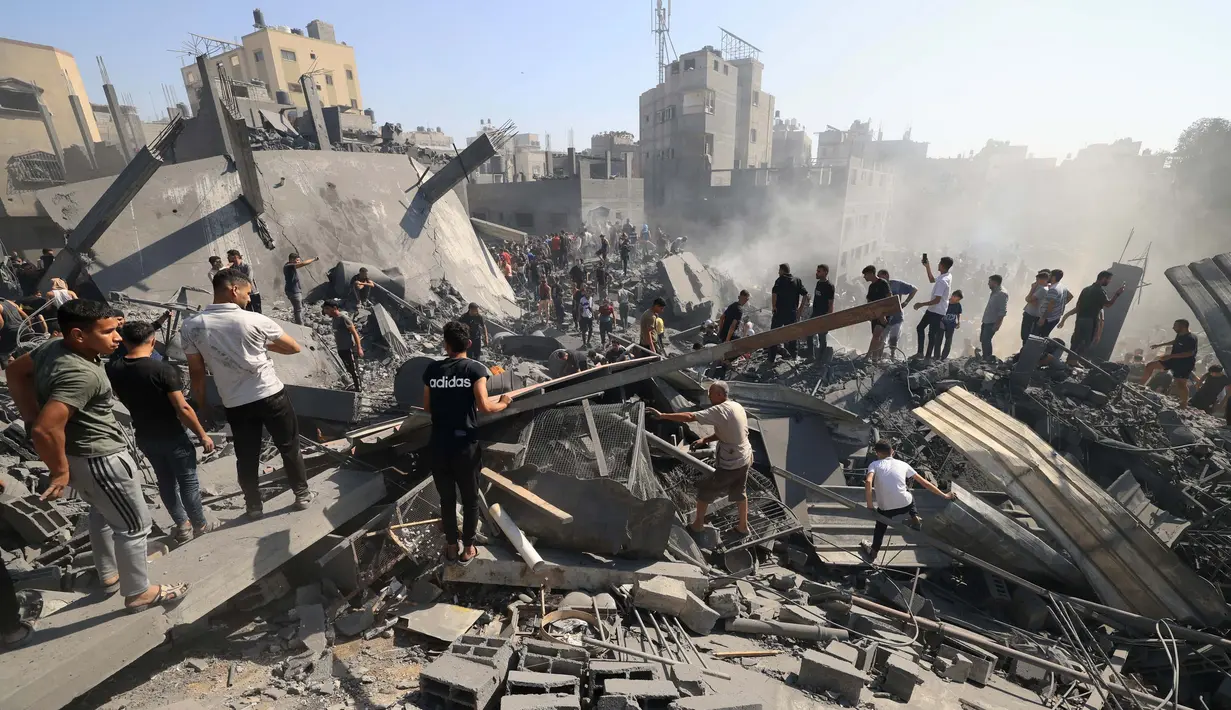 Seperti diketahui, wilayah Khan Younis di Jalur Gaza Selatan menjadi lokasi penampungan pengungsi Palestina. (MAHMUD HAMS/AFP)