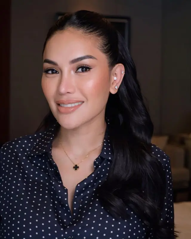 10 Seleb ini ternyata pernah belajar di pesantren, Nikita Mirzani dulunya santri Gontor