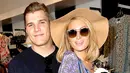 Akan menikah sebentar lagi, Paris Hilton mengungkap rahasia hubungannya dengan Chris Zylka yang kian bahagia. (David Livingston/Getty Images/USMagazine)