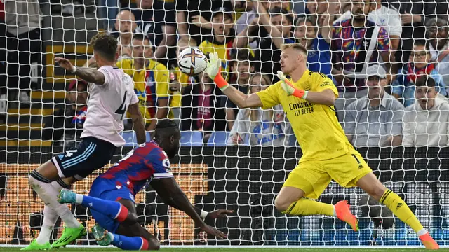Foto: Debut Manis Arsenal saat Lawan Crystal Palace, Gabriel Martinelli Cetak Gol Perdana di Liga Inggris 2022 / 2023