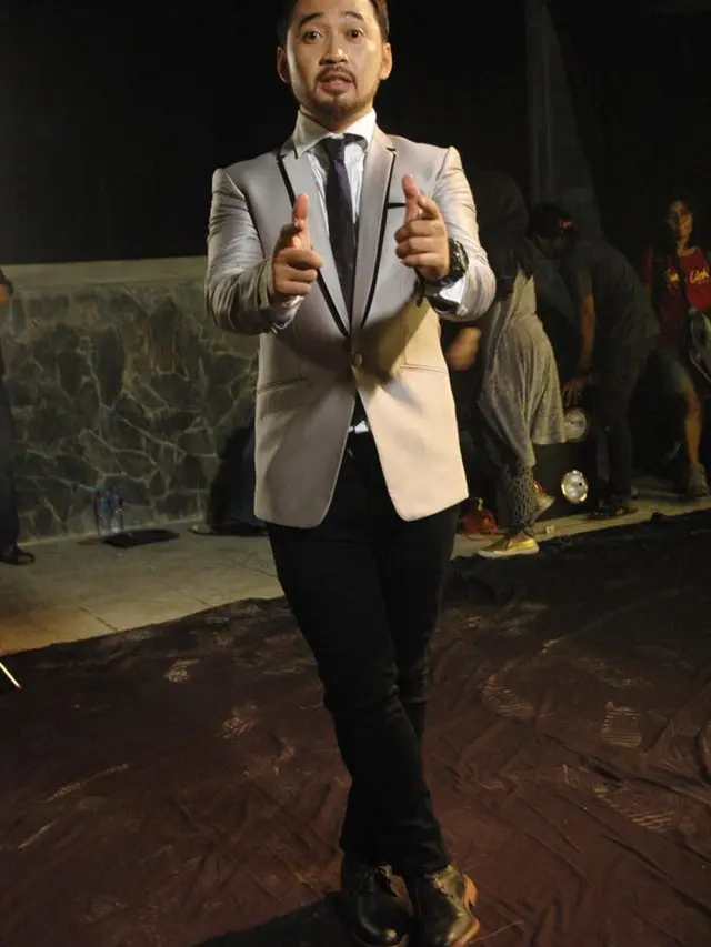 [Bintang] Widi Hello