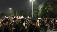 Ratusan Suporter Iringi Kepergian Bus Timnas Argentina dari SUGBK