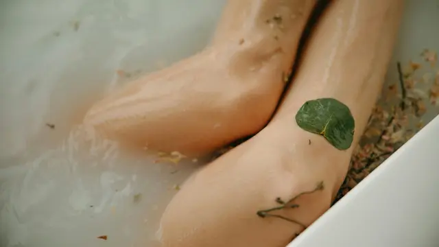 manfaat mandi air dingin