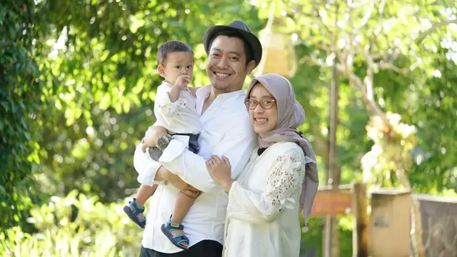 Ratri dan keluarga kecilnya