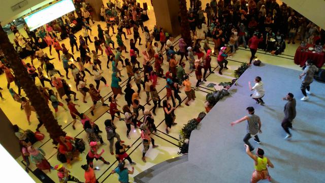 Zumba Dance Ala Amerika Latin Yang Jadi Gaya Hidup Sehat Warga Metropolitan Health Liputan6 Com