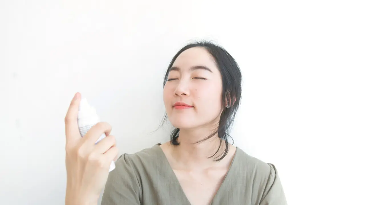 5 Produk Skincare yang Wajib Digunakan Saat Seharian Beraktivitas di Ruangan Ber-AC