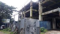 Kejati Sulsel resmi menahan 13 tersangka dugaan korupsi pembangunan RS Batua Makassar selama 20 hari ke depan. (Liputan6.com/ Eka Hakim)