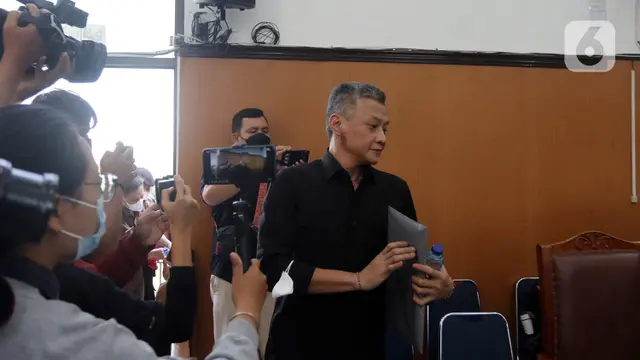 Sidang Hendra Kurniawan dan Agus Nurpatria