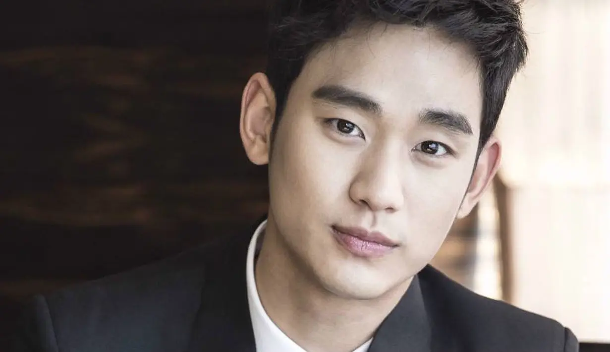 Dalam drama Moon Embracing the Sun, Kim Soo Hyun juga menyumbang suara untuk soundtrack drama tersebut. (Foto: Allkpop.com)