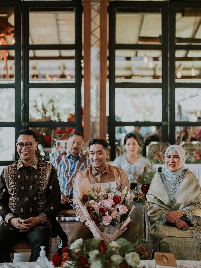 7 Momen Pertunangan Adinda Thomas dan Raka Akmal, Banjir Doa