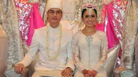 Rizky Kinos dan Nycta Gina resmi menjadi suami istri (Liputan6.com/Sapto Purnomo)