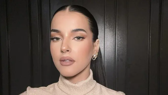 Makeup Glamor Tasya Farasya Bikin Pangling, bak Kembaran Kendall Jenner